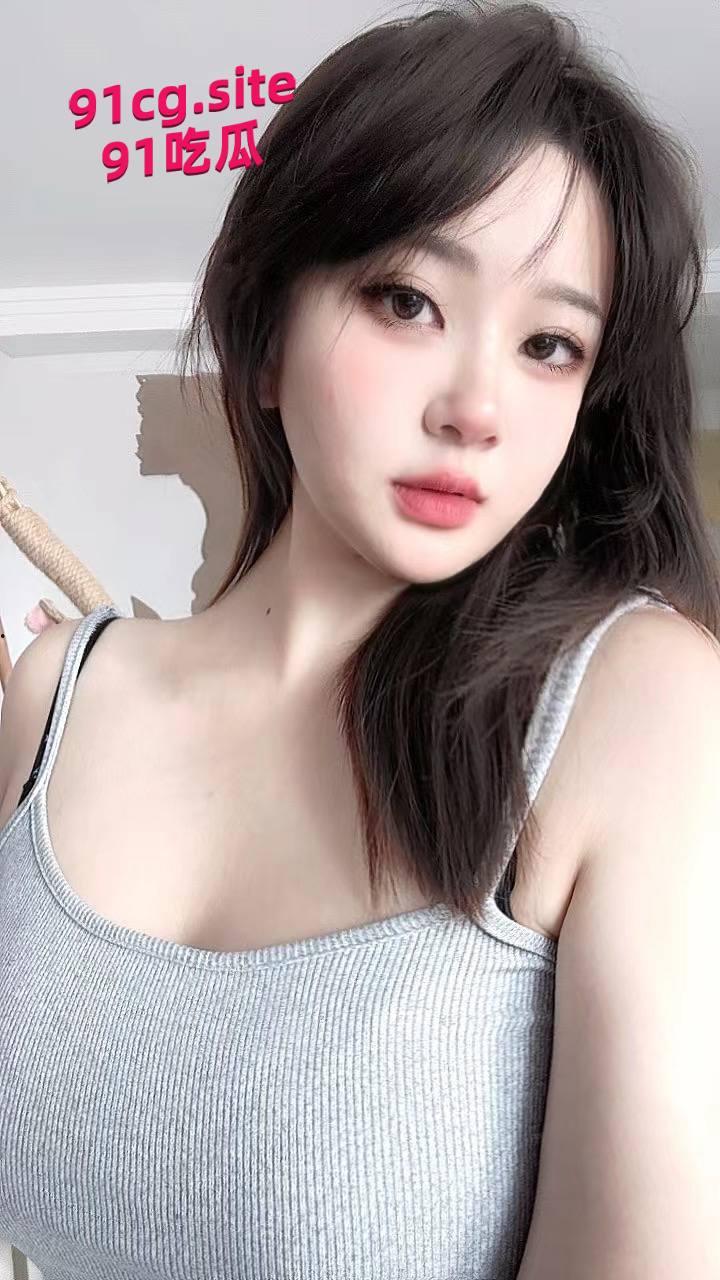 辽宁鞍山群友投稿骚逼前女友 在一起时总发朋友圈聊骚擦边还背着我出去玩3p被抓到聊天记录-3