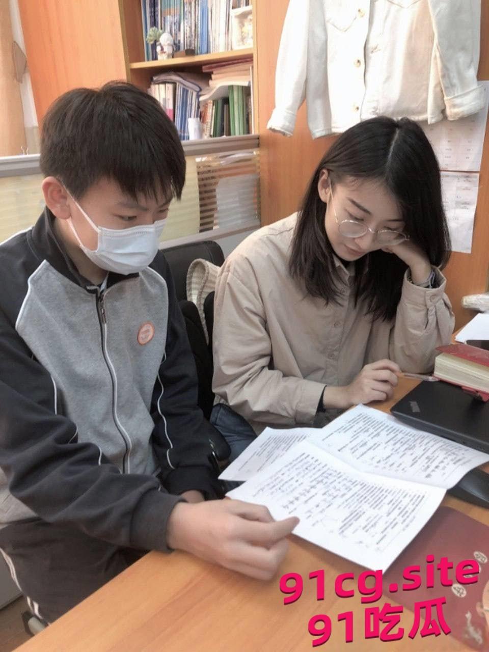 上海高中女老师出轨16岁男学生,聊天记录被丈夫曝光-5