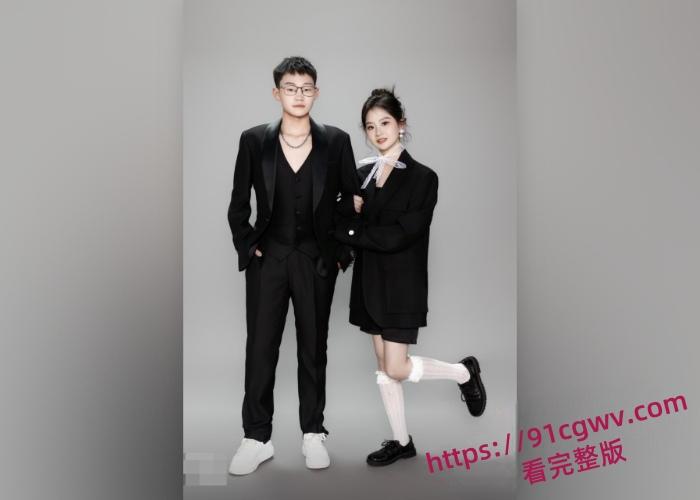 真实姐弟乱伦，姐姐结婚当天必须乘着姐夫不在直接内射亲姐姐想想就刺激，也不知道怀孕之后孩子会是谁的呢-1