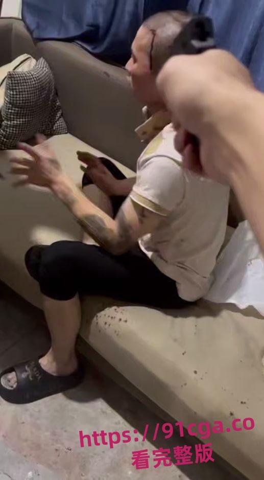 中国绑匪在菲律宾内讧 上演血腥狗咬狗 头破血流枪口相向-6