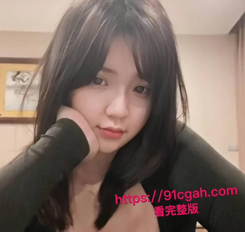 越南已婚人妻 阮守江 公交车骚逼人尽可夫 河内街头少妇求操 丰满大奶任人肏爆！-2