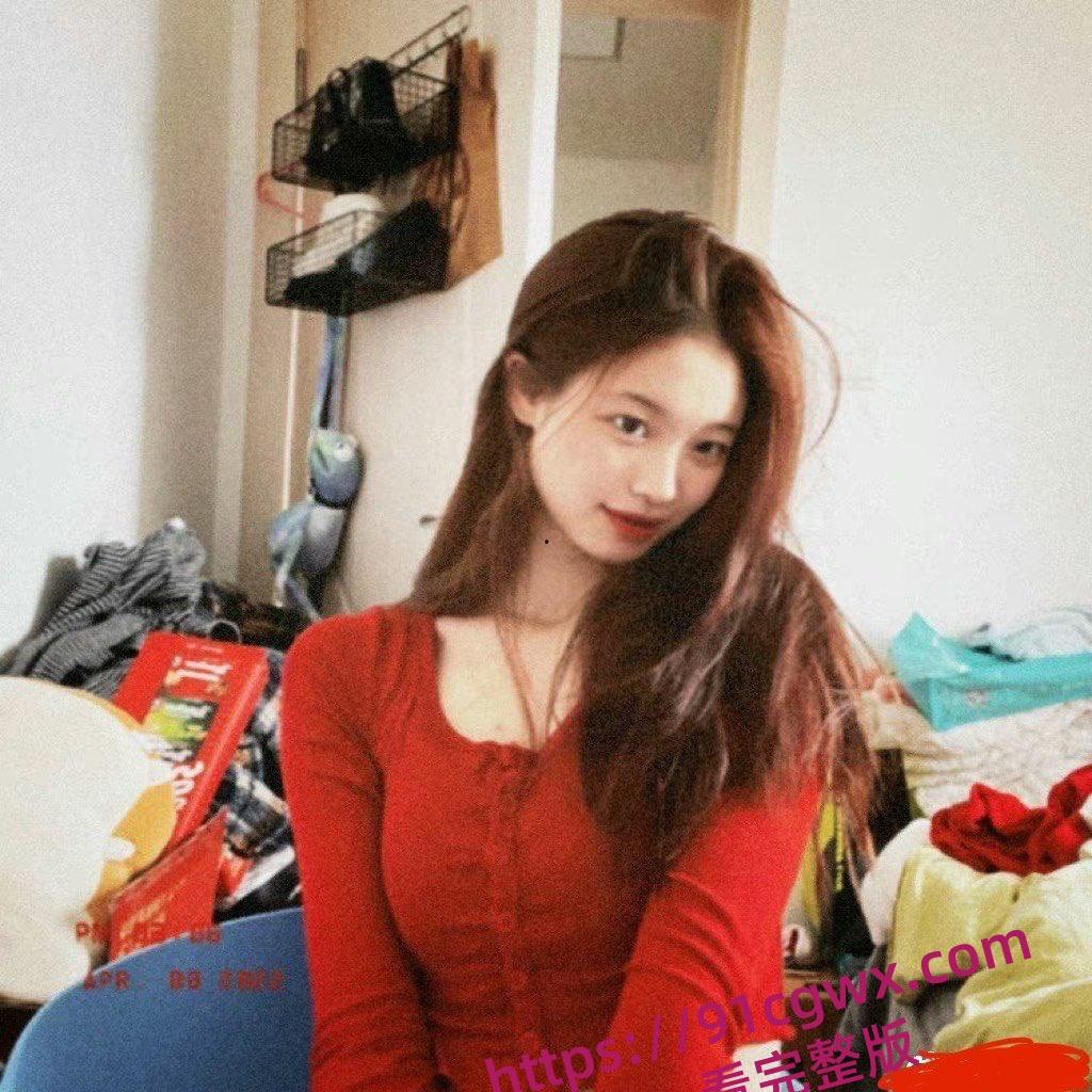 苏州短发人妻小薇，平日里是贤妻良母，却在百度云上意外泄露了她的偷情秘密。-2