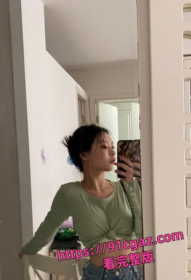 内地学生陈意涵香港滥交,无套内射猛操淫叫,翘臀后入手铐调教-3