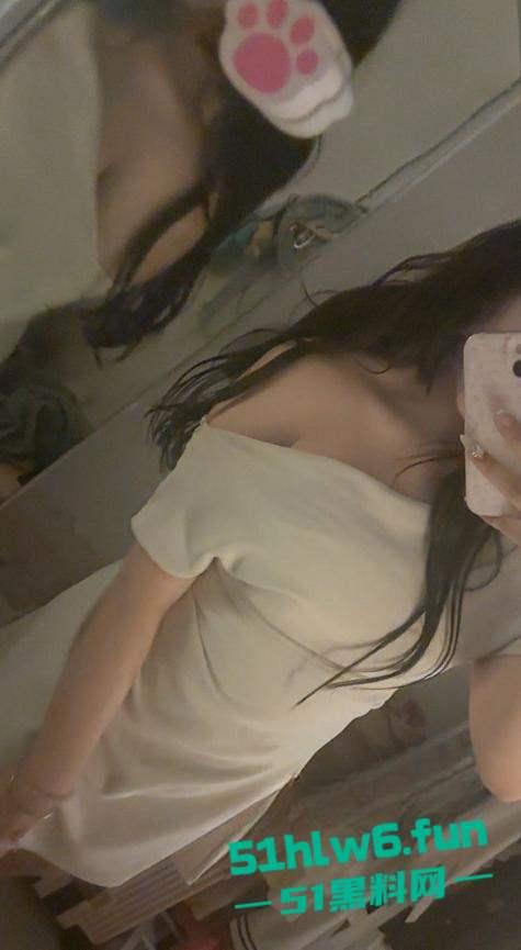 四川绵阳19岁大奶母狗【黄涵妤】献身金主受网调,人美啵大不惧羞涩怼脸出镜只为刺激!-6