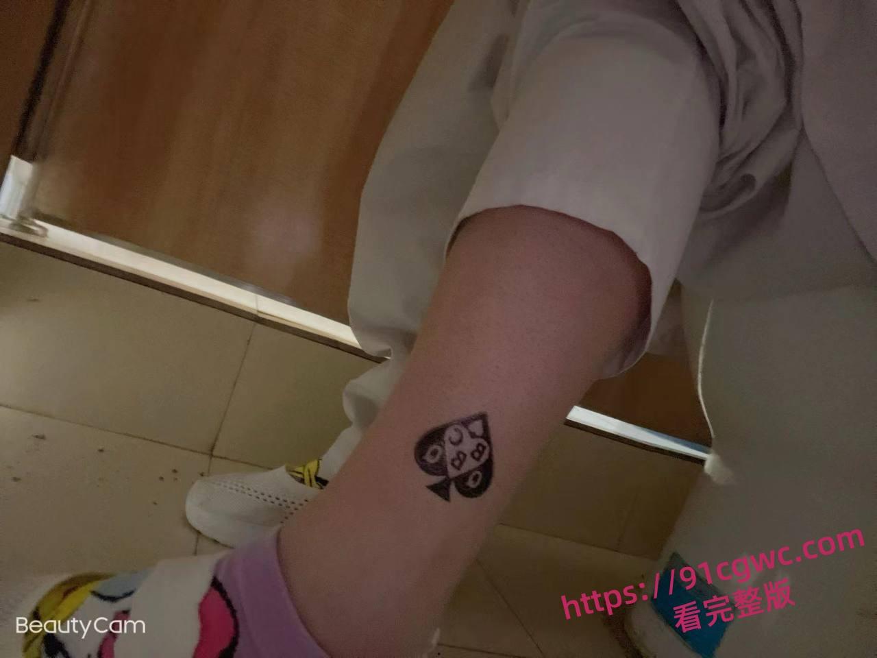 广西护士学院蒋X怿和男友日常性爱记录流出！沦为母狗肉便器把她草得服服帖帖淫语不断！-4