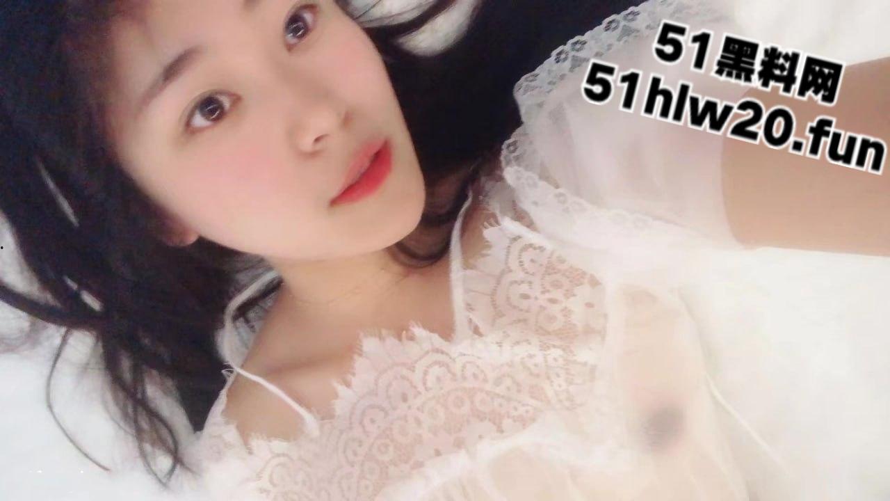 网盘泄密资源，辽宁大连新婚少妇【白诗怡】私密照片视频全泄露，照片精彩视频内容超劲爆。-10