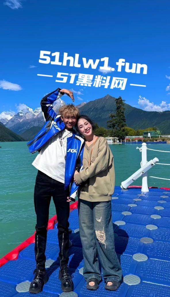 网红劲爆大瓜,青海抖音网红【藏族宋小宝】与【静静】在家中私拍性爱视频泄密流出,静静的小穴是真的会吸啊!-4