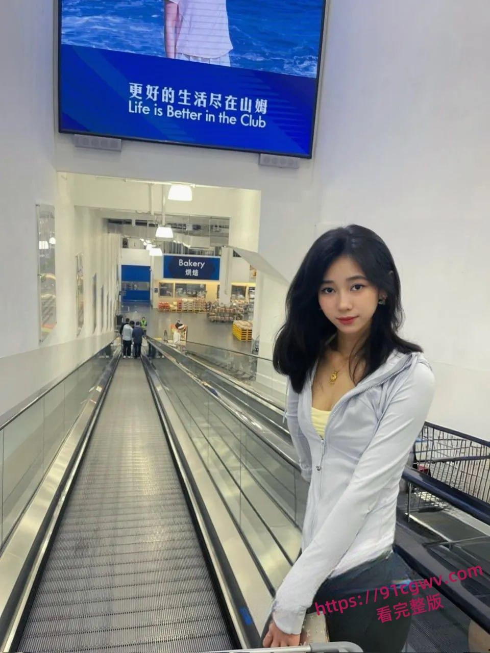 03年体育生阡阡 极品反差女大学生全裸倒立一字马母狗太骚了-7