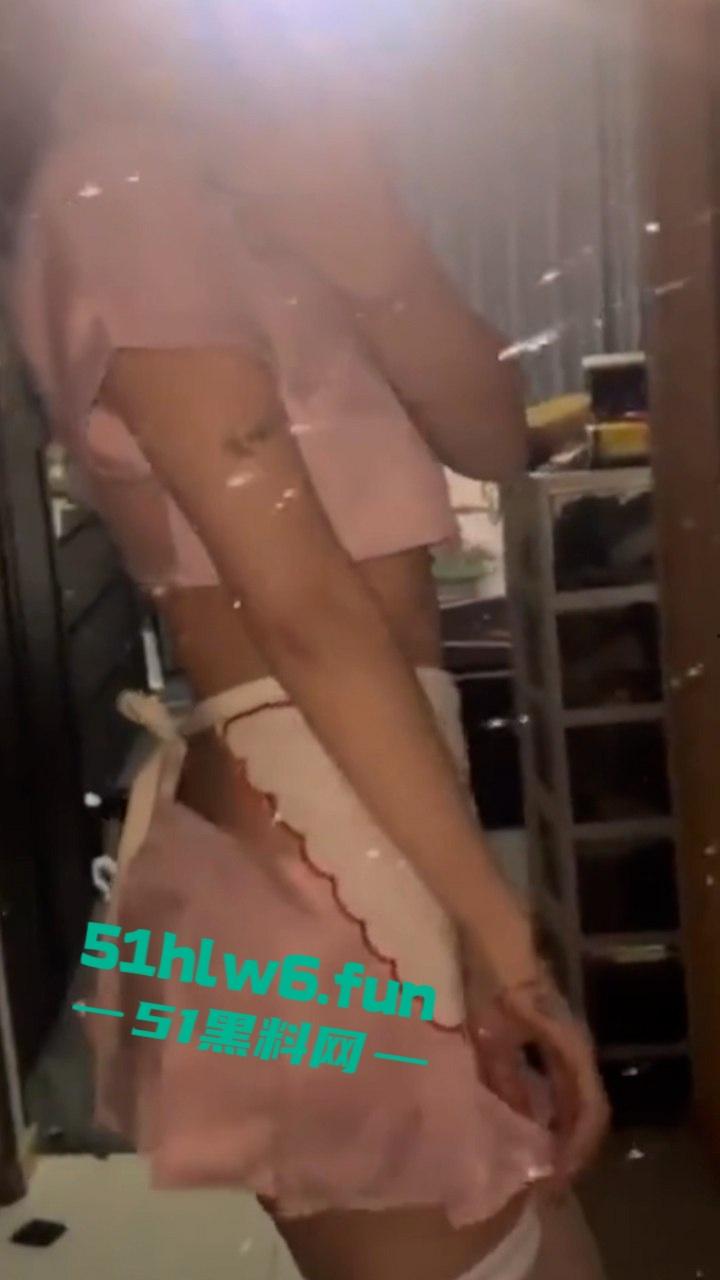 抖音网红【刘悦】性爱视频流出，火辣身材大尺度曝光情趣内衣更让人欲罢不能！-7