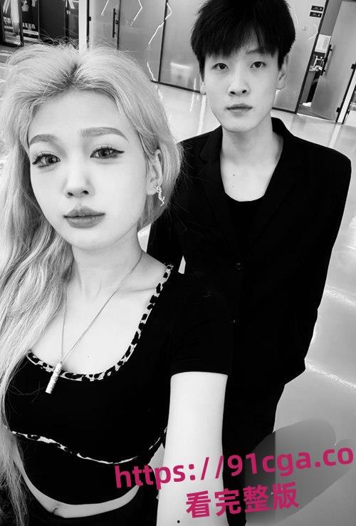 快手网红精神小伙「白菜」遭遇暴打黑历史曝光!酒店内群殴引发热议!-6