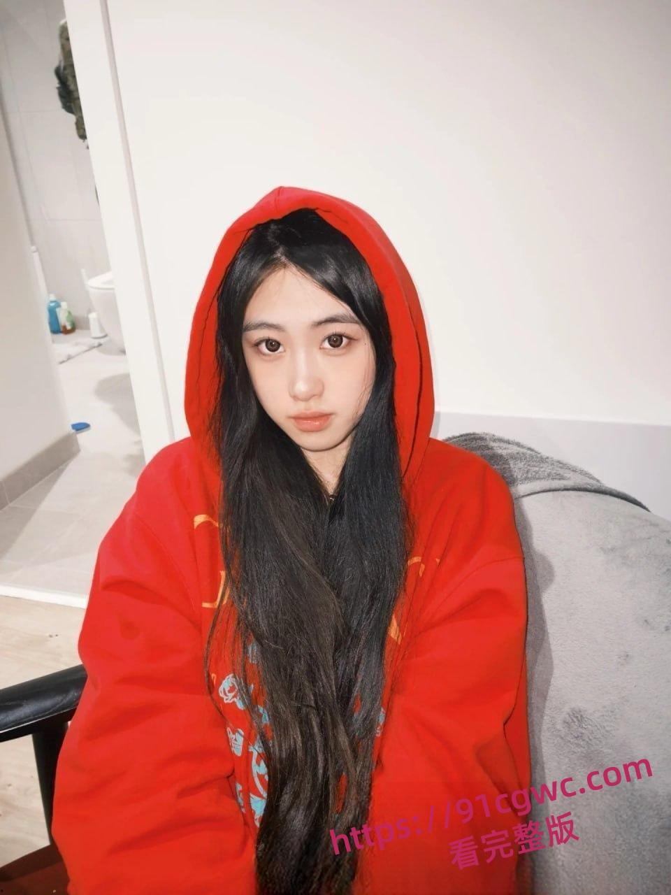 英国谢菲尔德大学音乐系反差婊王天,人前女拳斗士,高冷女神,私下却拜金成性-3