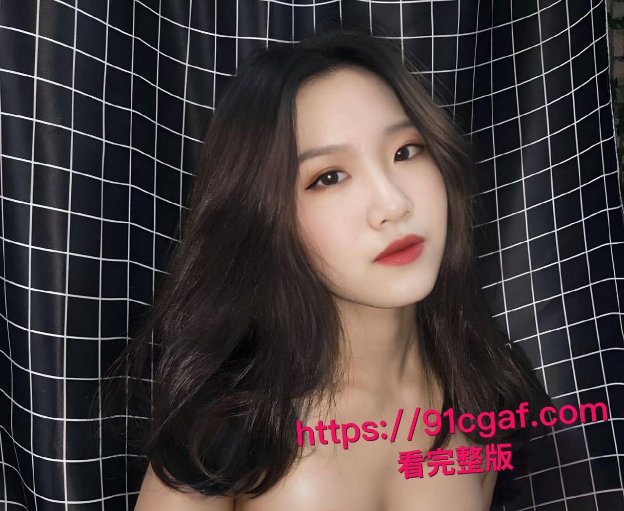 大学舞蹈社团长 露脸视频曝光 跪地口交深喉舌尖挑逗肉棒 后入猛操肥臀狂抖 淫水四溅!-1