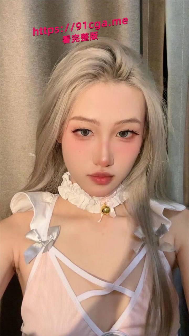 成都反差女神 果果有点乖,下海大尺度直播视频流出-5