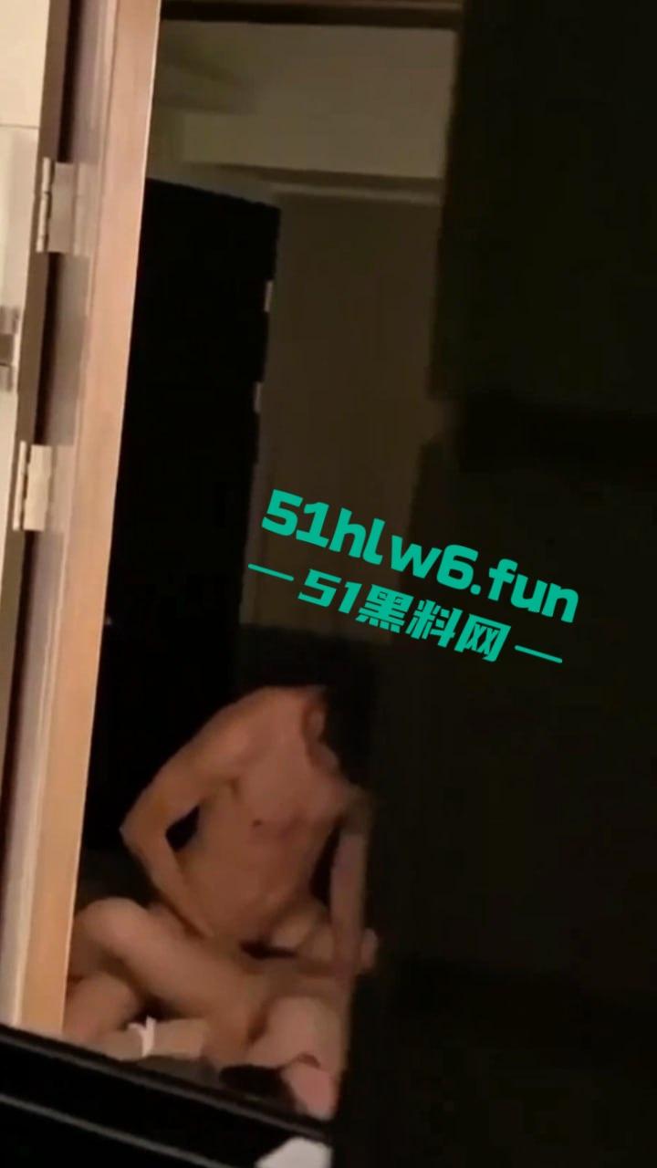 瓜友偷拍女室友操逼,极品身材性感女室友带猛男回家激情啪啪,身材火辣凹凸有致叫床都那么迷人!-4