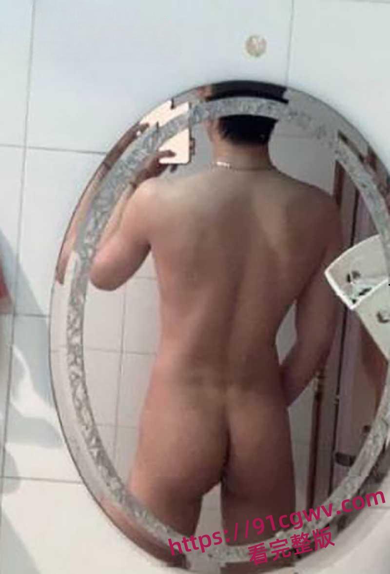 内娱演员小鲜肉黄星与邱鼎杰男同性爱视频流出-11