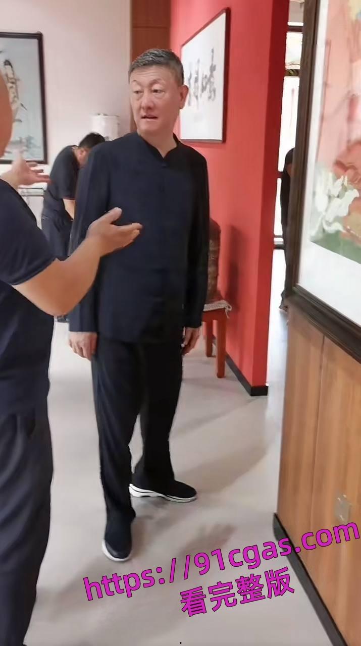 内地一线歌手韩磊婚内出轨女网友 致其怀孕事后置之不理 聊天记录及不雅视频曝光-6