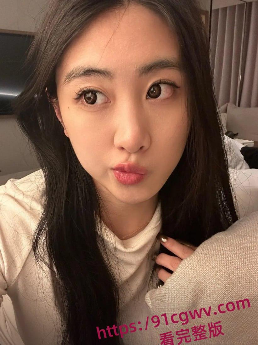 英国谢非尔大学音乐系顶级校花王天性爱视频曝光，小鸡巴绿帽男友贡献露脸口交内射-10