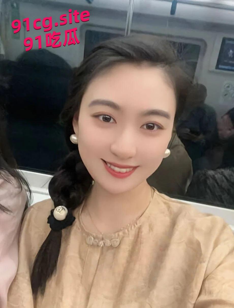 云南医院医生陈萍萍疑似为上位献身上司，粉色内裤后入视频流出，现在的医生行业都这么卷了吗、-3