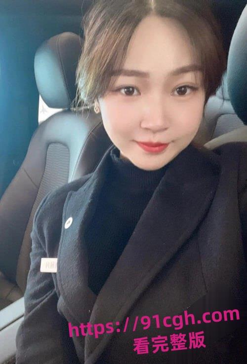 江苏苏州奔驰4S店女销售『李曦』为业绩献身！制服诱惑酒店激战客户视频流出-7