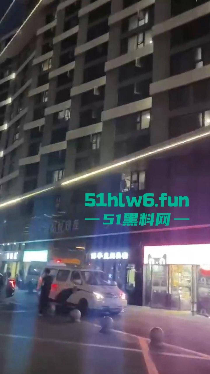 拼刺刀的注意了！浙江杭州一群gay东渡酒店聚众淫乱多男轮操一0被警察突击一窝端。-10