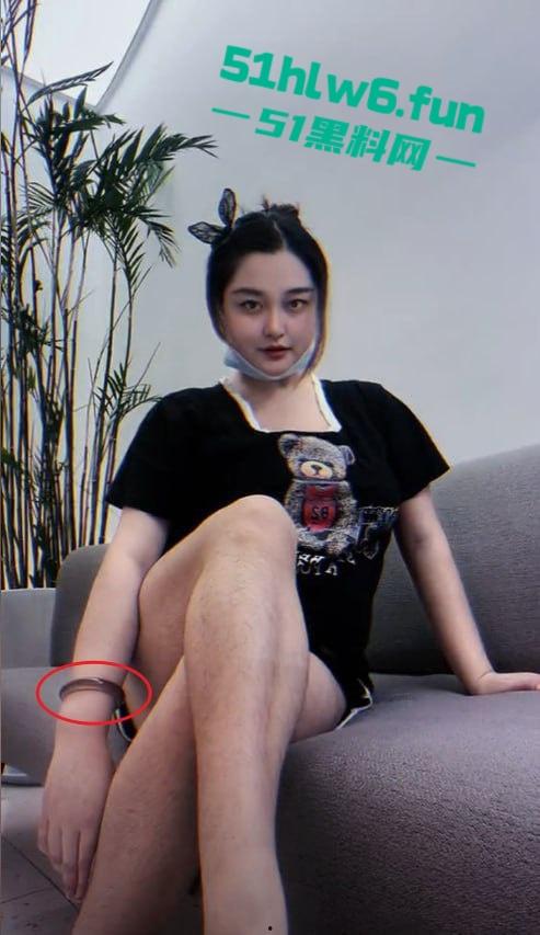 独家快手网红【好大狗】两颗真材实料的超大奶子非常耀眼，不应该叫好大狗应该叫好大奶！-8