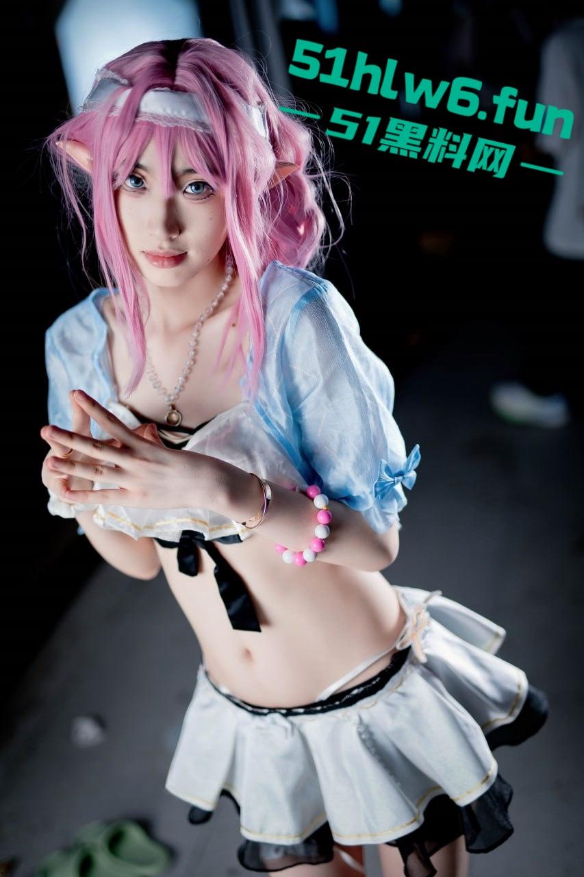 顶级身材校花女神【濑濑】身材高挑腿长逆天，被土豪调教自慰露出全裸游走学校性感至极。-5