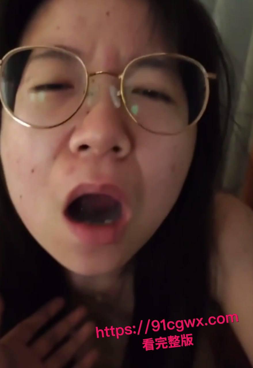 浙江嘉兴清纯人妻何晓韵野外口曝黑料全网疯传！小区楼下口老公大屌，忍不住了回家爆操骚母狗！-3