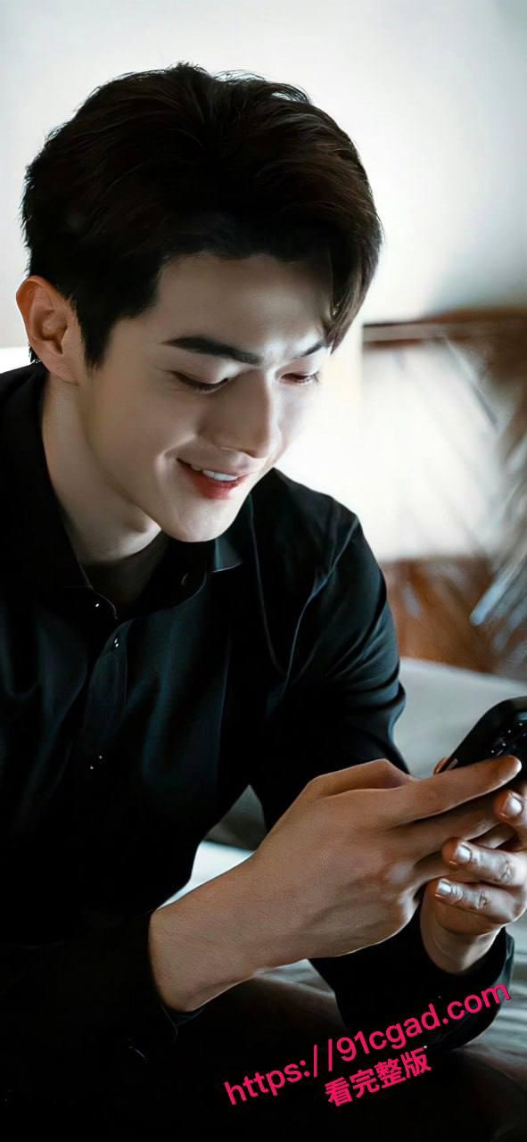 许凯感情风波连环爆霸榜热搜一周，许凯出轨赵晴不雅视频被曝光。-2