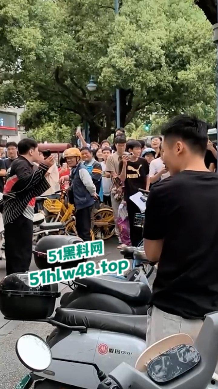 湖南纯爱小伙应声倒地！小伙为爱奔赴湖南打工，为爱工资全款上交却被女友戴绿帽。-5