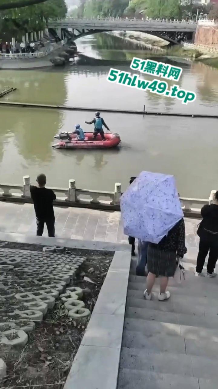 湖北两男子打赌激将法，逼跳河游泳一人溺亡，律师城明知对方不会游泳涉嫌过失致人死亡罪。-5