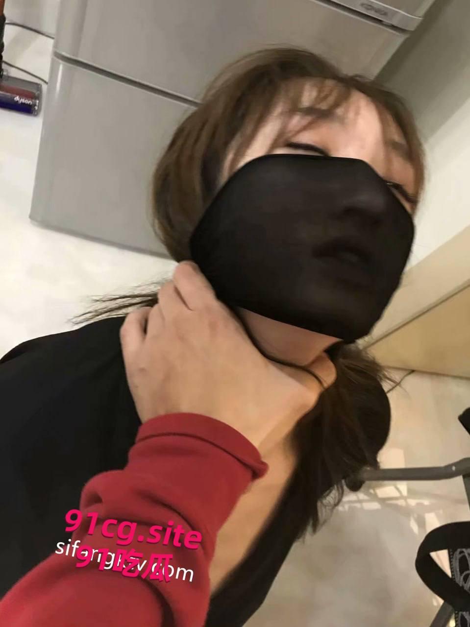 广东深圳 超极品反差女大学生  这是真骚小情侣是真的会玩-3