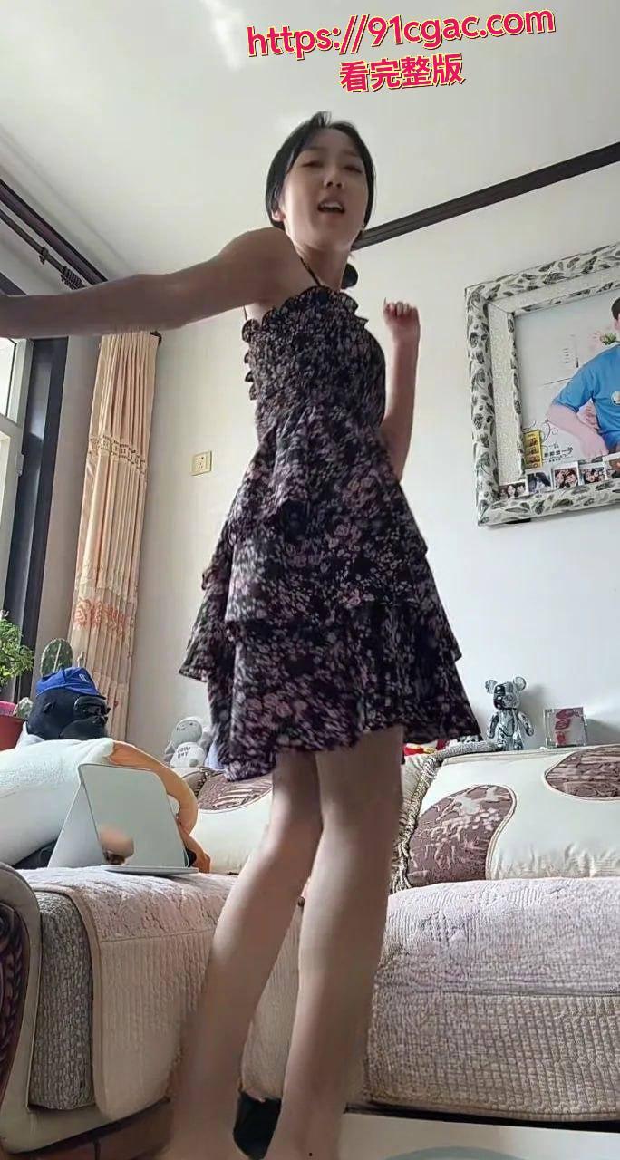 十个眼镜九个骚！抖音网红温柔馨馨，私信一约就出，大哥还不忘录像给兄弟们看！-5